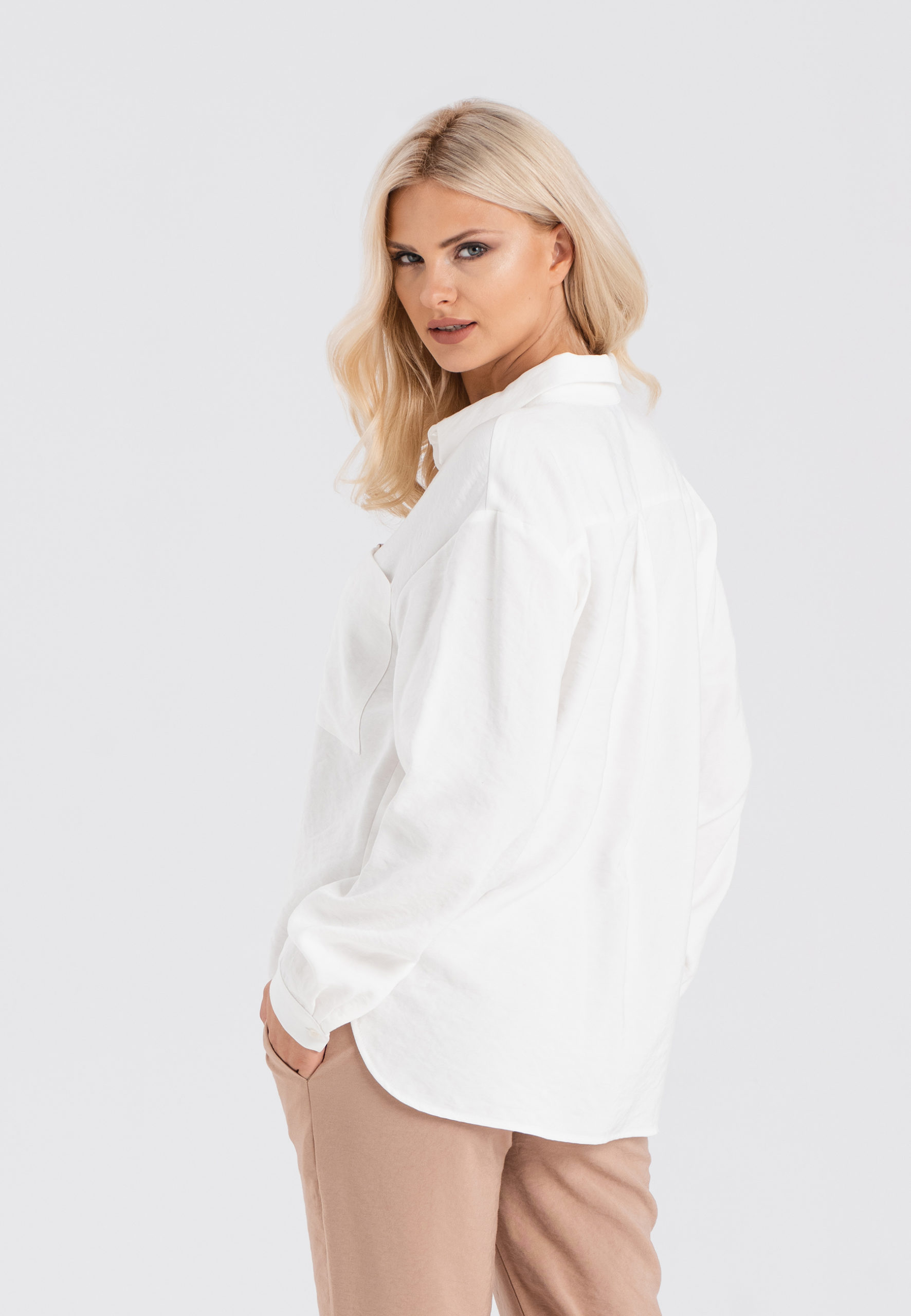 Look_142_Malena_white_1a