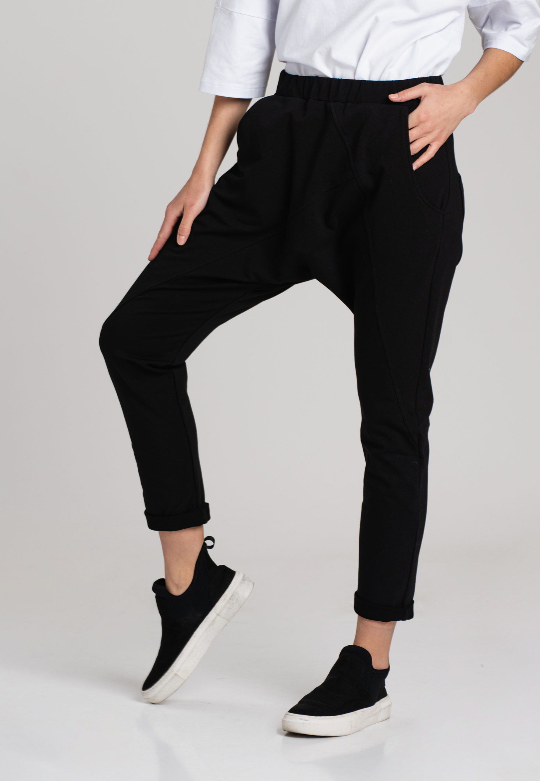 Look_211_Stella_black_3