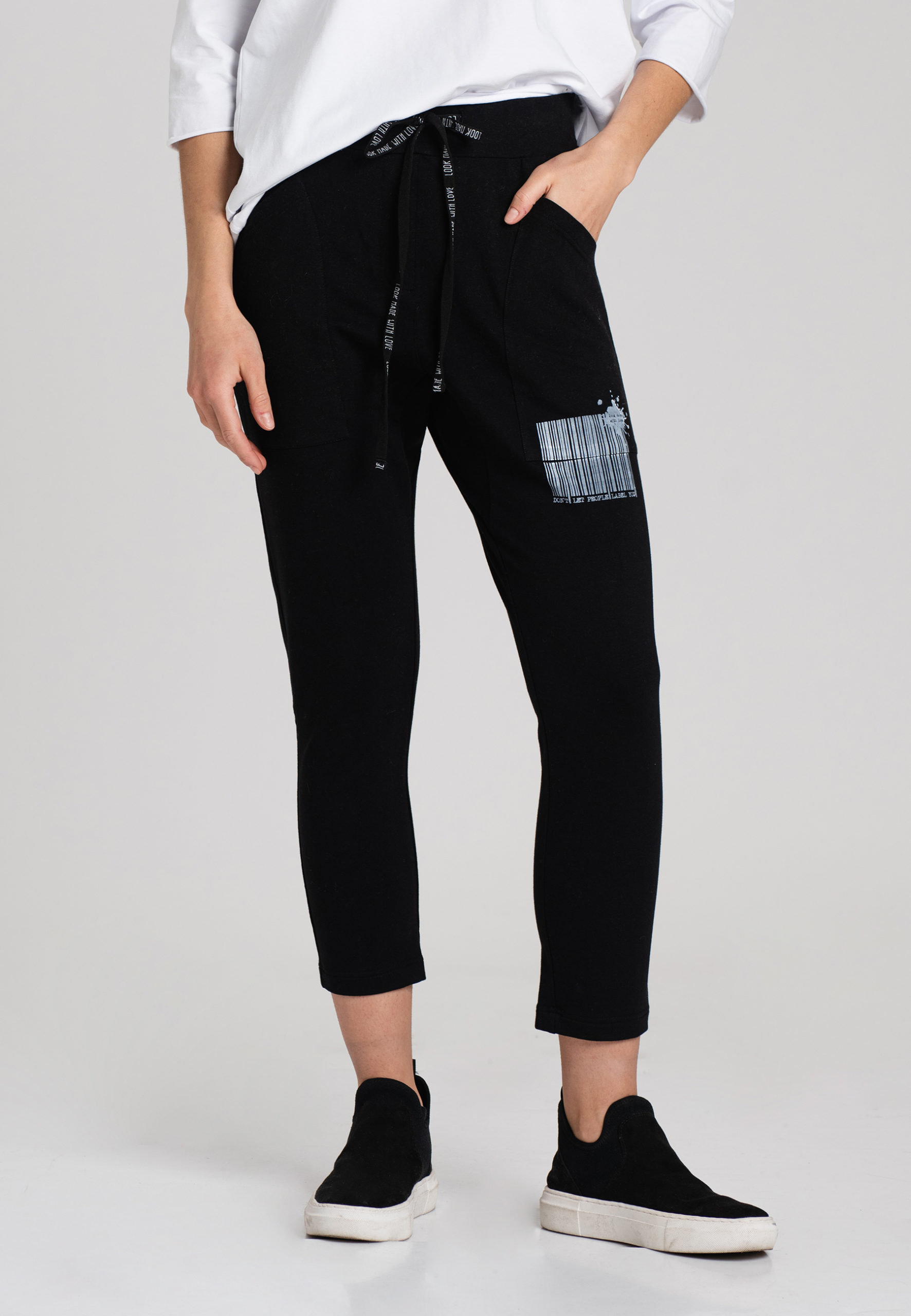 Look_212_Zana_black_1