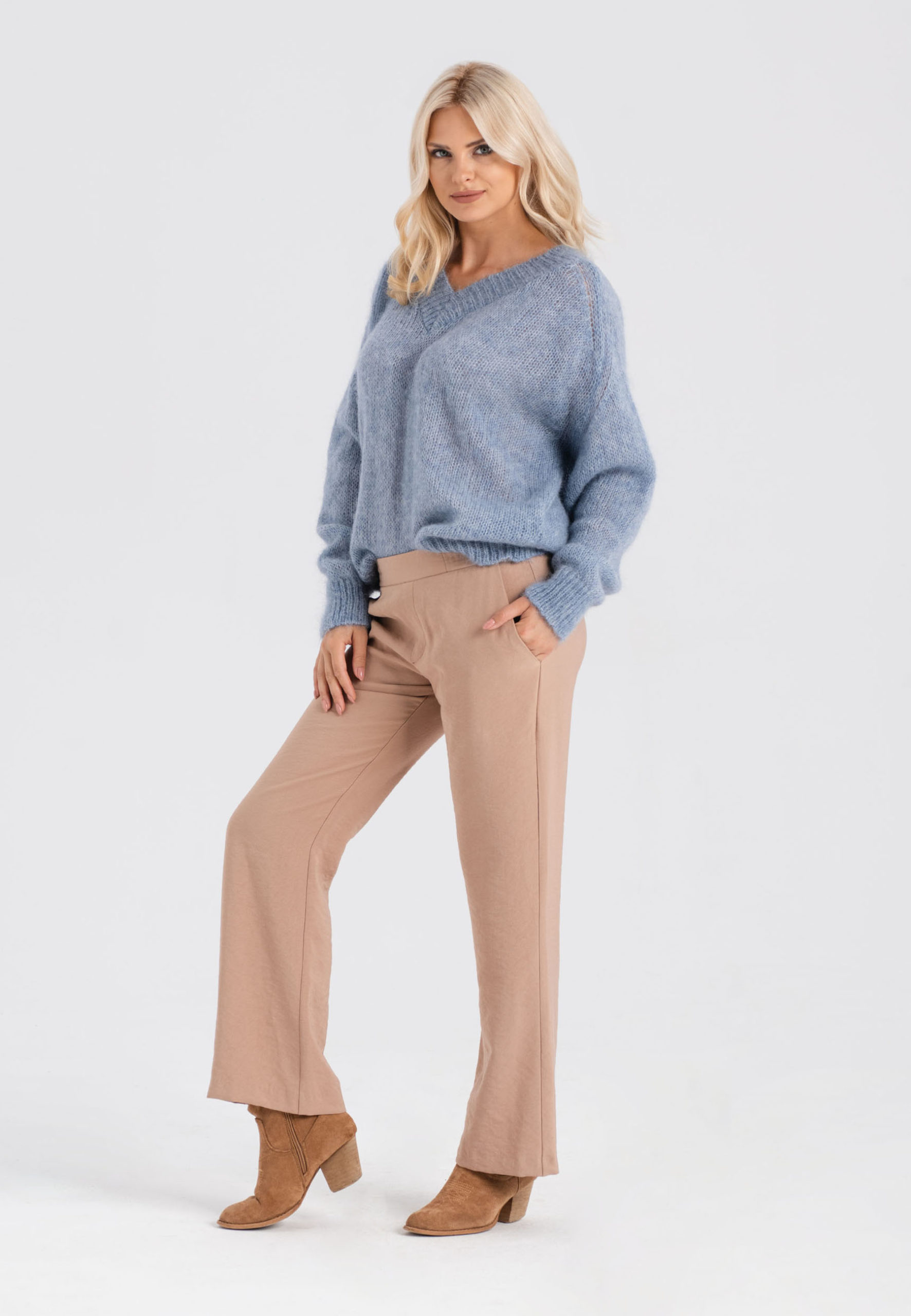 Look_330_Cornelia_blue_2