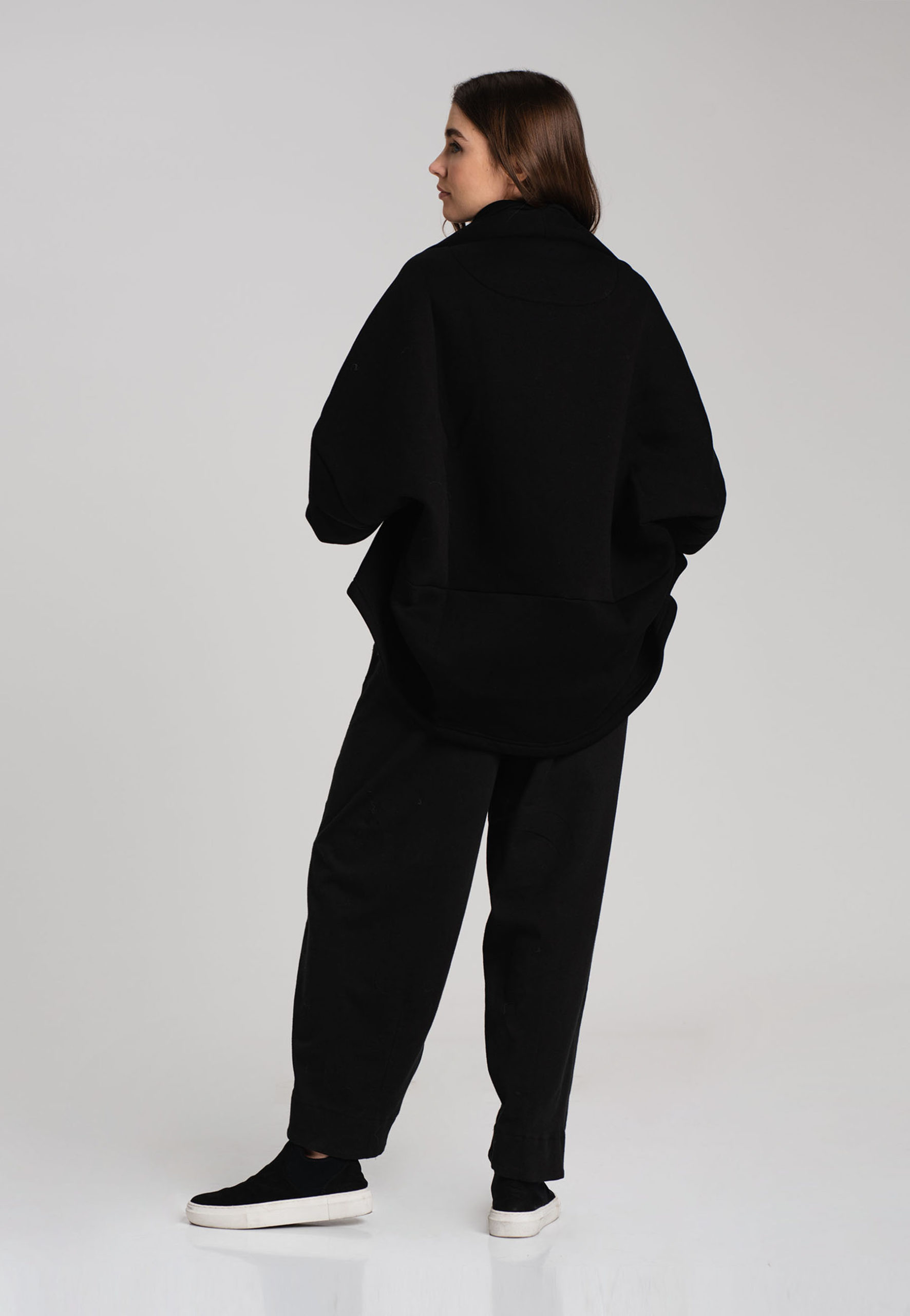 Look_718_Parma_black_3