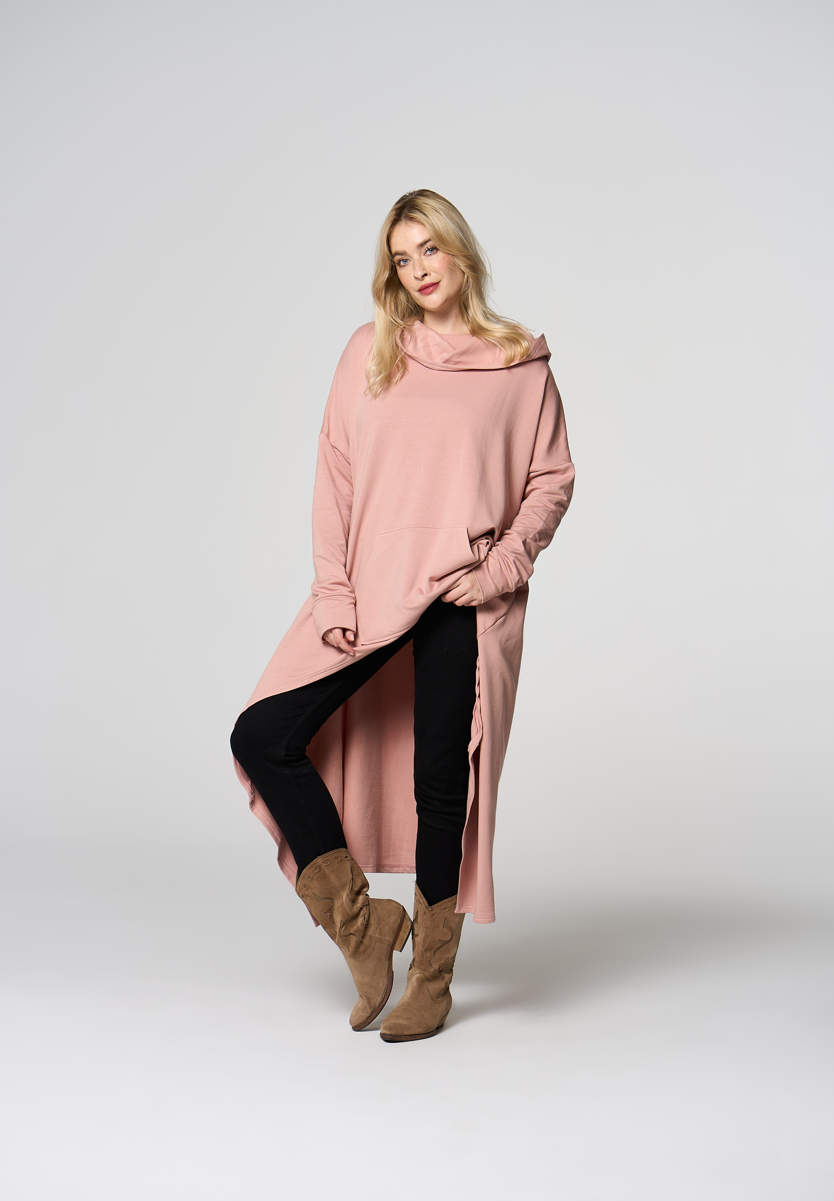 By_Your_Side_Tokyo_long_hooded_sweatshirt_onesize_light_pink1