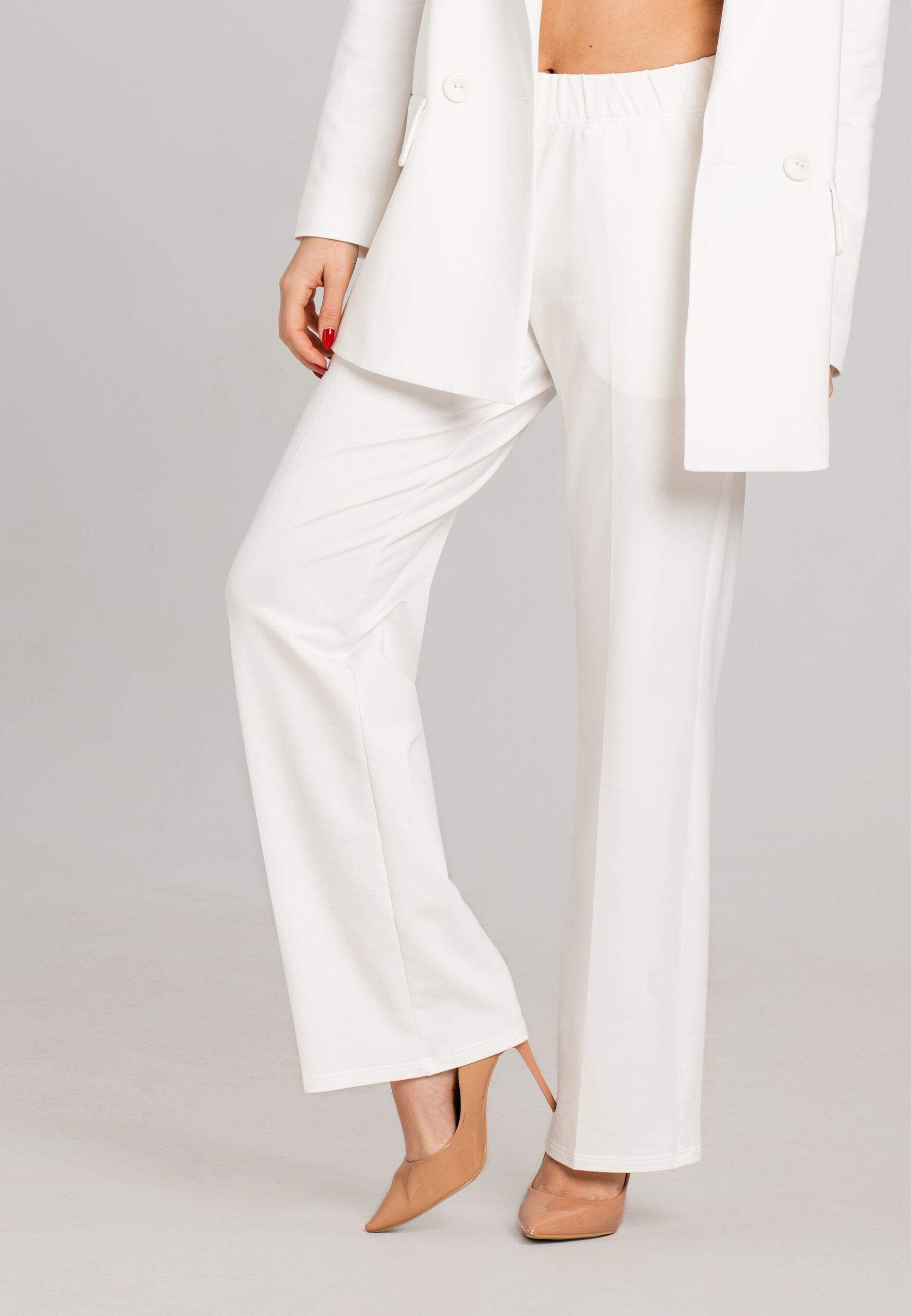 Look_1214_Julia_white_1